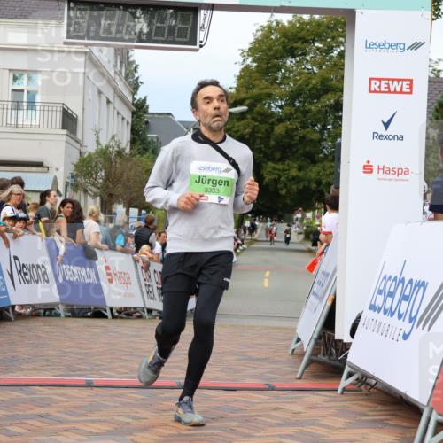 31.08.2025 - 21. Blankeneser Heldenlauf Strokosch-Dieckow http://msf.ph/oto/8657780 31.08.2025 10:53:44 Ziel 3333, 3501, 3234 meine-sportfotos.de