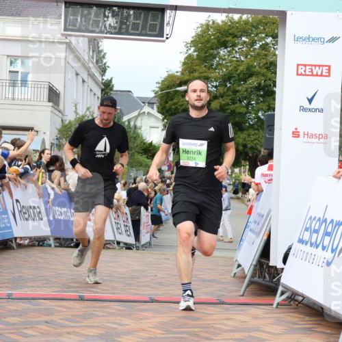 31.08.2025 - 21. Blankeneser Heldenlauf Strokosch-Dieckow http://msf.ph/oto/8657816 31.08.2025 10:53:37 Ziel 3501, 3234 meine-sportfotos.de