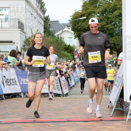 31.08.2025 - 21. Blankeneser Heldenlauf Strokosch-Dieckow http://msf.ph/oto/8657840 31.08.2025 10:28:15 Ziel 2348, 2140, 2133, 2625, 2088 meine-sportfotos.de
