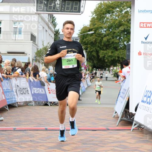 31.08.2025 - 21. Blankeneser Heldenlauf Strokosch-Dieckow http://msf.ph/oto/8657886 31.08.2025 10:53:20 Ziel 3371, 3636, 3272 meine-sportfotos.de