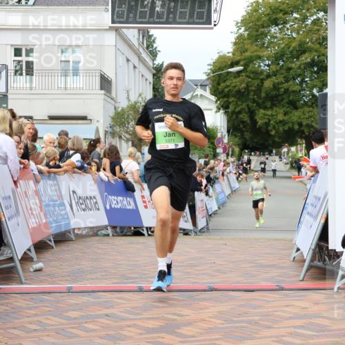 31.08.2025 - 21. Blankeneser Heldenlauf Strokosch-Dieckow http://msf.ph/oto/8657906 31.08.2025 10:53:20 Ziel 3371, 3636, 3272 meine-sportfotos.de