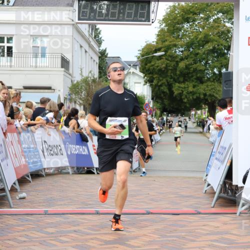 31.08.2025 - 21. Blankeneser Heldenlauf Strokosch-Dieckow http://msf.ph/oto/8657921 31.08.2025 10:53:17 Ziel 3371, 3636, 3272 meine-sportfotos.de