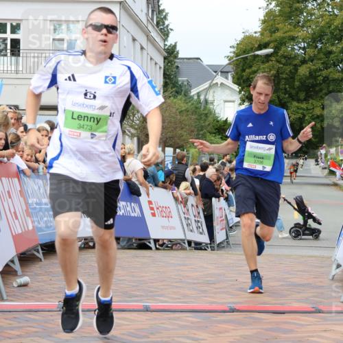 31.08.2025 - 21. Blankeneser Heldenlauf Strokosch-Dieckow http://msf.ph/oto/8657999 31.08.2025 10:52:49 Ziel 3706, 3473 meine-sportfotos.de