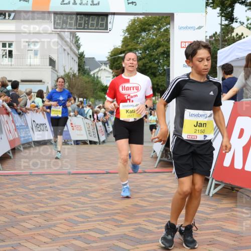 31.08.2025 - 21. Blankeneser Heldenlauf Strokosch-Dieckow http://msf.ph/oto/8658269 31.08.2025 10:27:12 Ziel 1101, 2111, 2150, 2236, 2205, 2521, 2517, 2413 meine-sportfotos.de