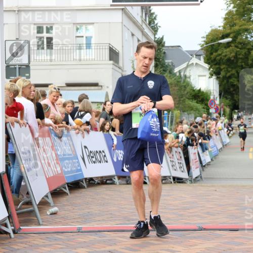 31.08.2025 - 21. Blankeneser Heldenlauf Strokosch-Dieckow http://msf.ph/oto/8658302 31.08.2025 10:51:35 Ziel 2187, 3580, 3030 meine-sportfotos.de