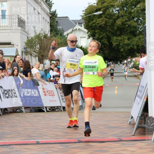 31.08.2025 - 21. Blankeneser Heldenlauf Strokosch-Dieckow http://msf.ph/oto/8658374 31.08.2025 10:51:30 Ziel 2187, 3580, 3030 meine-sportfotos.de