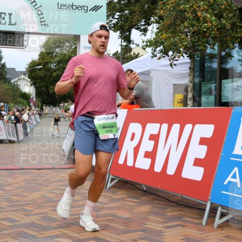 31.08.2025 - 21. Blankeneser Heldenlauf Strokosch-Dieckow http://msf.ph/oto/8658453 31.08.2025 10:50:33 Ziel 3699, 3354, 3564 meine-sportfotos.de