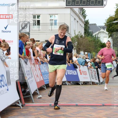 31.08.2025 - 21. Blankeneser Heldenlauf Strokosch-Dieckow http://msf.ph/oto/8658499 31.08.2025 10:50:30 Ziel 3699, 3354, 3564 meine-sportfotos.de