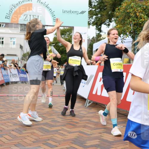 31.08.2025 - 21. Blankeneser Heldenlauf Strokosch-Dieckow http://msf.ph/oto/8658621 31.08.2025 10:34:42 Ziel 2110, 2244, 2021, 2424, 2668, 2669, 2667, 2298, 2438, 2439, 2349, 2441, 2442, 2350, 2090, 2083 meine-sportfotos.de