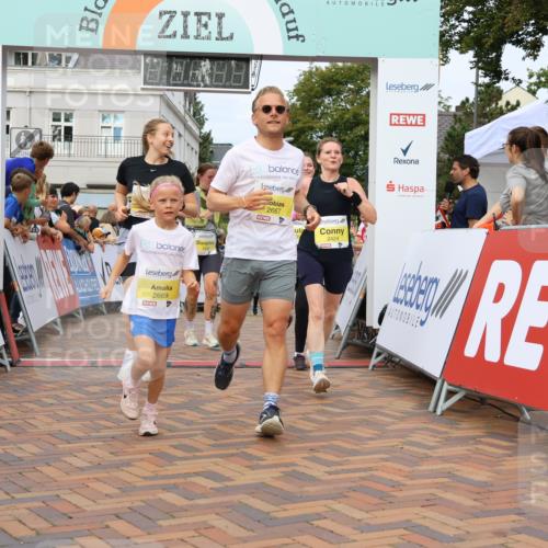 31.08.2025 - 21. Blankeneser Heldenlauf Strokosch-Dieckow http://msf.ph/oto/8658666 31.08.2025 10:34:40 Ziel 2110, 2244, 2021, 2424, 2668, 2669, 2667, 2298, 2349, 2350, 2090, 2083 meine-sportfotos.de