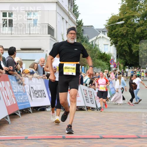 31.08.2025 - 21. Blankeneser Heldenlauf Strokosch-Dieckow http://msf.ph/oto/8658797 31.08.2025 10:34:07 Ziel 2378, 2563, 2724, 2120, 2171 meine-sportfotos.de
