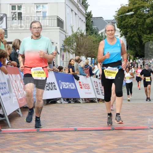 31.08.2025 - 21. Blankeneser Heldenlauf Strokosch-Dieckow http://msf.ph/oto/8658817 31.08.2025 10:34:01 Ziel 2378, 2563, 2120 meine-sportfotos.de