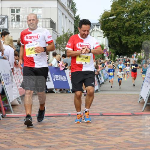 31.08.2025 - 21. Blankeneser Heldenlauf Strokosch-Dieckow http://msf.ph/oto/8658858 31.08.2025 10:25:27 Ziel 2541, 2636, 2363, 2367, 2505, 2504 meine-sportfotos.de