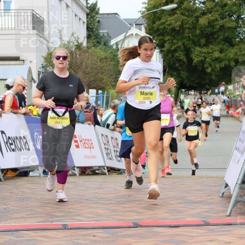 31.08.2025 - 21. Blankeneser Heldenlauf Strokosch-Dieckow http://msf.ph/oto/8658907 31.08.2025 10:33:25 Ziel 2011, 2044, 2126, 2640, 2639, 2220, 2221 meine-sportfotos.de