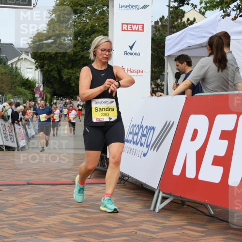31.08.2025 - 21. Blankeneser Heldenlauf Strokosch-Dieckow http://msf.ph/oto/8658922 31.08.2025 10:25:17 Ziel 2641, 2357, 2636, 2053, 2359, 2661, 2383 meine-sportfotos.de
