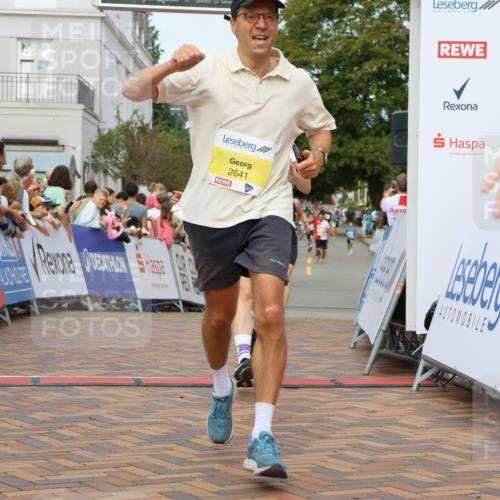 31.08.2025 - 21. Blankeneser Heldenlauf Strokosch-Dieckow http://msf.ph/oto/8658927 31.08.2025 10:25:13 Ziel 2641, 2357, 2717, 2285, 2286, 2331, 2053, 2359, 2661, 2383 meine-sportfotos.de