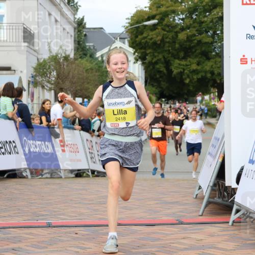 31.08.2025 - 21. Blankeneser Heldenlauf Strokosch-Dieckow http://msf.ph/oto/8659042 31.08.2025 10:32:13 Ziel 2418 meine-sportfotos.de