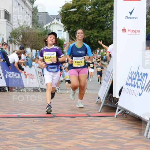 31.08.2025 - 21. Blankeneser Heldenlauf Strokosch-Dieckow http://msf.ph/oto/8659189 31.08.2025 10:31:17 Ziel 2437, 2324, 2551, 2121, 2307, 2649, 2647, 2399, 2103 meine-sportfotos.de