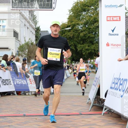31.08.2025 - 21. Blankeneser Heldenlauf Strokosch-Dieckow http://msf.ph/oto/8659230 31.08.2025 10:31:08 Ziel 2209, 2437, 2324, 2147, 2121, 2018 meine-sportfotos.de