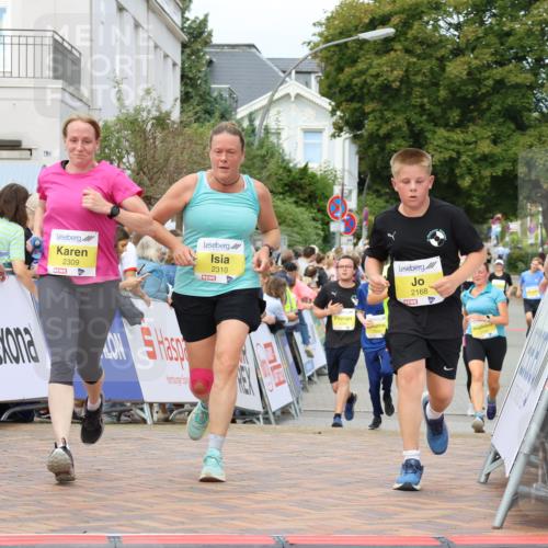31.08.2025 - 21. Blankeneser Heldenlauf Strokosch-Dieckow http://msf.ph/oto/8659299 31.08.2025 10:30:51 Ziel 2179, 2594, 2376, 2279, 2168, 2600, 2206, 2309, 2310 meine-sportfotos.de