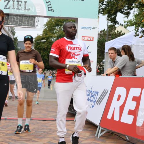 31.08.2025 - 21. Blankeneser Heldenlauf Strokosch-Dieckow http://msf.ph/oto/8659372 31.08.2025 10:30:25 Ziel 2616, 2229, 2730, 2682, 2588, 2731, 2503, 2502, 2712 meine-sportfotos.de