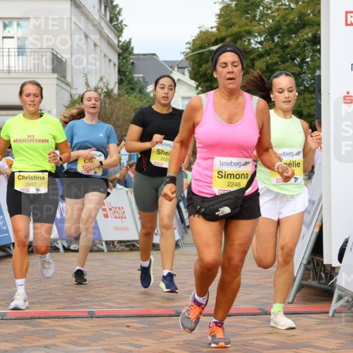 31.08.2025 - 21. Blankeneser Heldenlauf Strokosch-Dieckow http://msf.ph/oto/8659635 31.08.2025 10:29:03 Ziel 2246, 2035, 2457, 2212, 2230, 2381 meine-sportfotos.de