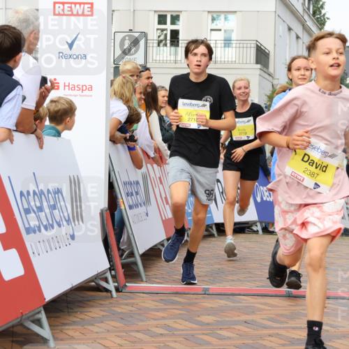 31.08.2025 - 21. Blankeneser Heldenlauf Strokosch-Dieckow http://msf.ph/oto/8659676 31.08.2025 10:28:53 Ziel 2060, 2346, 2718, 2719, 2143, 2387 meine-sportfotos.de