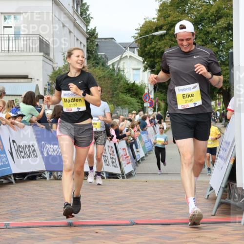 31.08.2025 - 21. Blankeneser Heldenlauf Strokosch-Dieckow http://msf.ph/oto/8659823 31.08.2025 10:28:16 Ziel 2348, 2140, 2133, 2625, 2088 meine-sportfotos.de