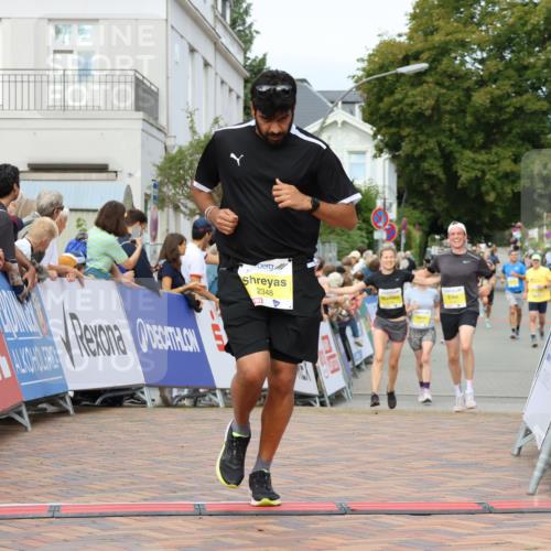 31.08.2025 - 21. Blankeneser Heldenlauf Strokosch-Dieckow http://msf.ph/oto/8659872 31.08.2025 10:28:11 Ziel 2348, 2067, 2140, 2133, 2261 meine-sportfotos.de
