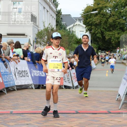 31.08.2025 - 21. Blankeneser Heldenlauf Strokosch-Dieckow http://msf.ph/oto/8659988 31.08.2025 10:27:31 Ziel 2715, 2463, 2725, 2533, 2709 meine-sportfotos.de