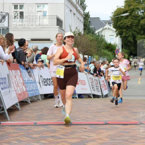 31.08.2025 - 21. Blankeneser Heldenlauf Strokosch-Dieckow http://msf.ph/oto/8660023 31.08.2025 10:27:25 Ziel 2715, 2204, 2463, 2559, 2725, 2533 meine-sportfotos.de