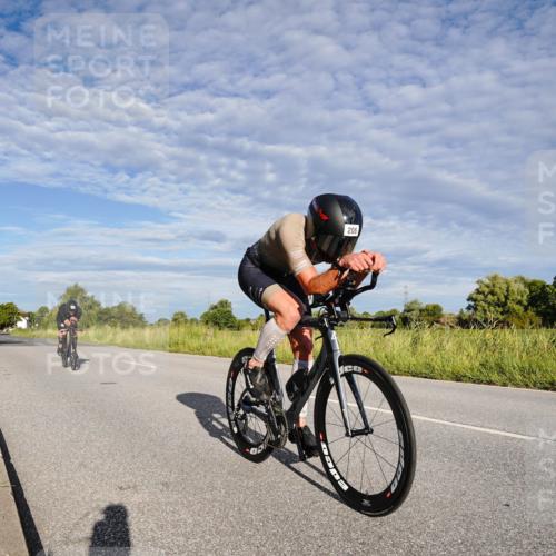 31.08.2025 - Elbe Triathlon Hamburg Michael Burmester http://msf.ph/oto/8660483 31.08.2025 08:36:22 Radfahren 206, 224, 243 meine-sportfotos.de