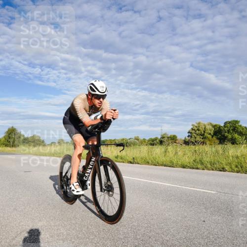 31.08.2025 - Elbe Triathlon Hamburg Michael Burmester http://msf.ph/oto/8660508 31.08.2025 08:39:23 Radfahren 191, 200, 209, 232, 238 meine-sportfotos.de