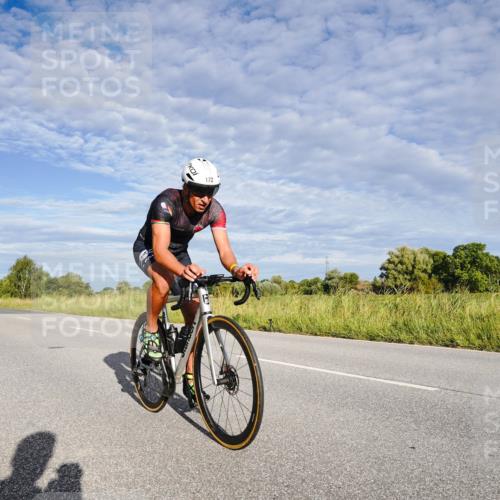 31.08.2025 - Elbe Triathlon Hamburg Michael Burmester http://msf.ph/oto/8660516 31.08.2025 08:39:36 Radfahren 172, 220 meine-sportfotos.de