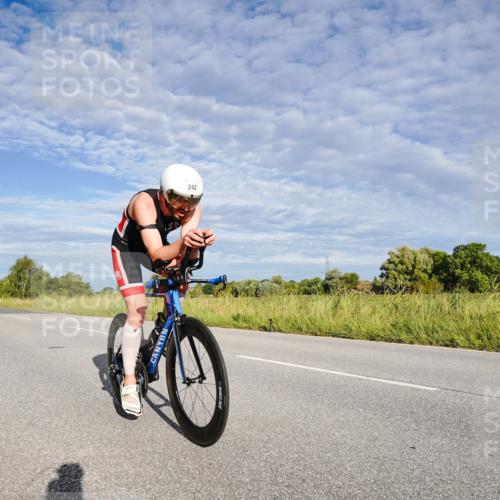 31.08.2025 - Elbe Triathlon Hamburg Michael Burmester http://msf.ph/oto/8660522 31.08.2025 08:39:51 Radfahren 229, 242 meine-sportfotos.de