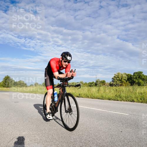 31.08.2025 - Elbe Triathlon Hamburg Michael Burmester http://msf.ph/oto/8660530 31.08.2025 08:40:14 Radfahren 187 meine-sportfotos.de