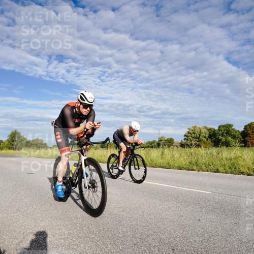 31.08.2025 - Elbe Triathlon Hamburg Michael Burmester http://msf.ph/oto/8660573 31.08.2025 08:43:58 Radfahren 199, 216 meine-sportfotos.de