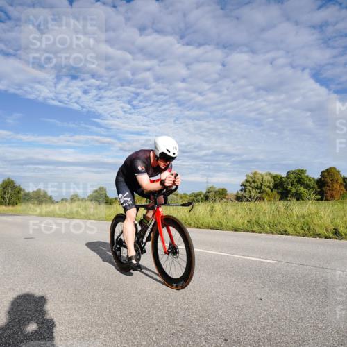 31.08.2025 - Elbe Triathlon Hamburg Michael Burmester http://msf.ph/oto/8660583 31.08.2025 08:45:09 Radfahren 179 meine-sportfotos.de
