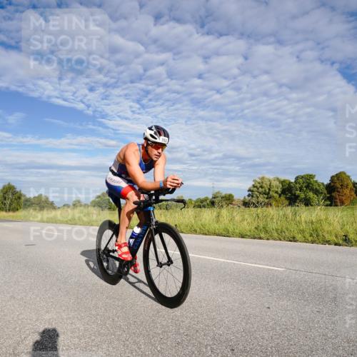 31.08.2025 - Elbe Triathlon Hamburg Michael Burmester http://msf.ph/oto/8660597 31.08.2025 08:46:23 Radfahren 353 meine-sportfotos.de