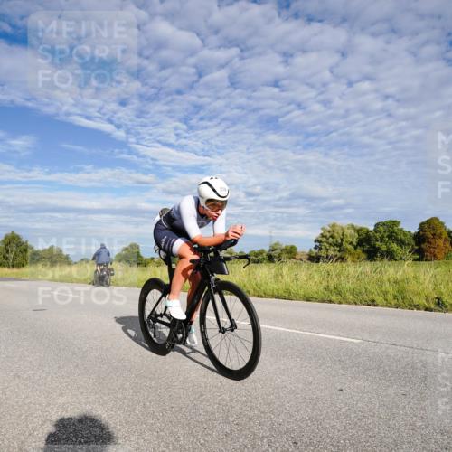 31.08.2025 - Elbe Triathlon Hamburg Michael Burmester http://msf.ph/oto/8660616 31.08.2025 08:48:07 Radfahren 170, 213, 243, 274 meine-sportfotos.de