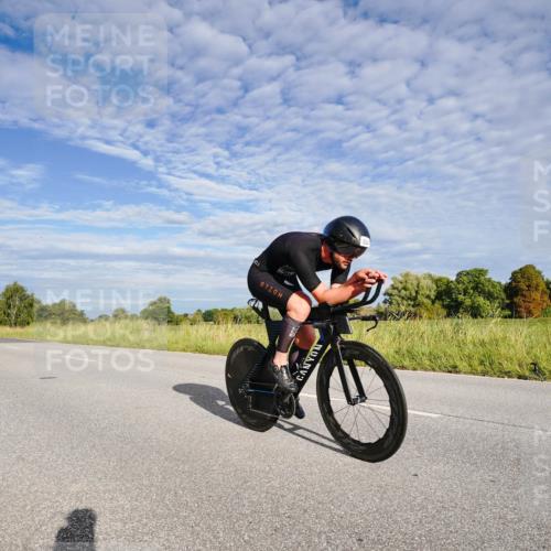 31.08.2025 - Elbe Triathlon Hamburg Michael Burmester http://msf.ph/oto/8660625 31.08.2025 08:48:18 Radfahren 224 meine-sportfotos.de