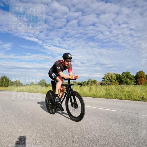 31.08.2025 - Elbe Triathlon Hamburg Michael Burmester http://msf.ph/oto/8660631 31.08.2025 08:49:00 Radfahren 165, 245 meine-sportfotos.de
