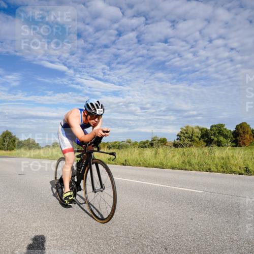 31.08.2025 - Elbe Triathlon Hamburg Michael Burmester http://msf.ph/oto/8660643 31.08.2025 08:49:26 Radfahren 210, 354 meine-sportfotos.de