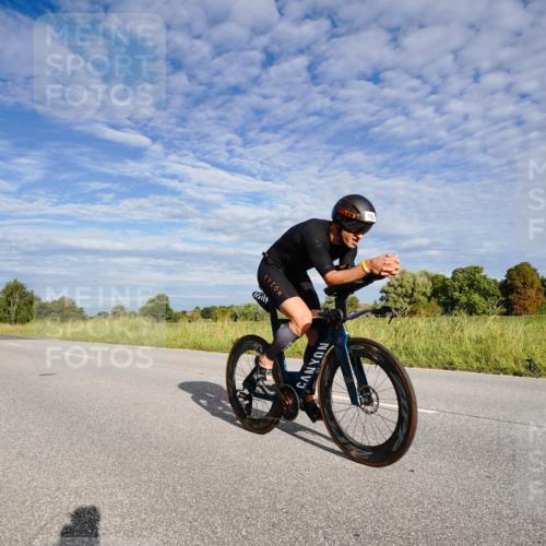 31.08.2025 - Elbe Triathlon Hamburg Michael Burmester http://msf.ph/oto/8660659 31.08.2025 08:50:24 Radfahren 186, 190, 223 meine-sportfotos.de