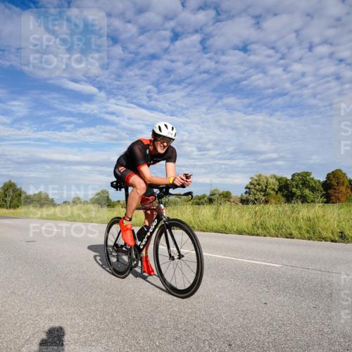 31.08.2025 - Elbe Triathlon Hamburg Michael Burmester http://msf.ph/oto/8660664 31.08.2025 08:50:36 Radfahren 214 meine-sportfotos.de