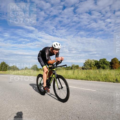 31.08.2025 - Elbe Triathlon Hamburg Michael Burmester http://msf.ph/oto/8660687 31.08.2025 08:51:56 Radfahren 364 meine-sportfotos.de