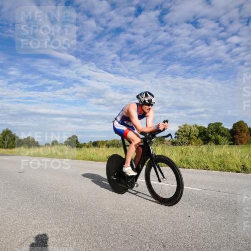 31.08.2025 - Elbe Triathlon Hamburg Michael Burmester http://msf.ph/oto/8660695 31.08.2025 08:52:34 Radfahren 300, 352 meine-sportfotos.de