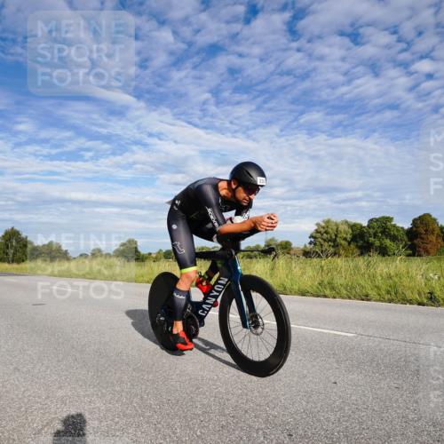 31.08.2025 - Elbe Triathlon Hamburg Michael Burmester http://msf.ph/oto/8660702 31.08.2025 08:53:01 Radfahren 230 meine-sportfotos.de