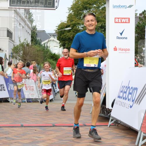 31.08.2025 - 21. Blankeneser Heldenlauf Strokosch-Dieckow http://msf.ph/oto/8660719 31.08.2025 10:25:06 Ziel 2357, 2183, 2717, 2285, 2286, 2331, 2359, 2661 meine-sportfotos.de