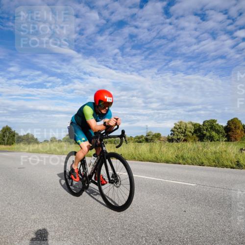 31.08.2025 - Elbe Triathlon Hamburg Michael Burmester http://msf.ph/oto/8660728 31.08.2025 08:53:37 Radfahren 219, 242, 270, 272, 283 meine-sportfotos.de